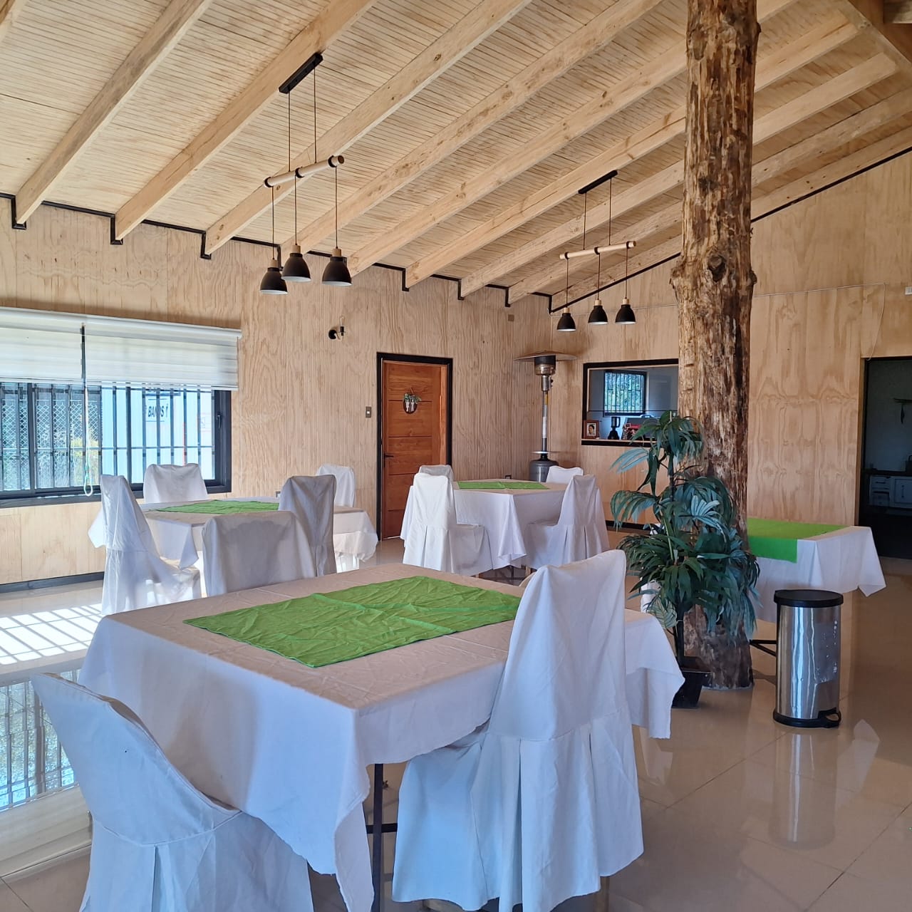 Salón interior de Donde Ruperto